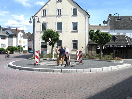 Dorfbrunnen 25.5.2005-14
