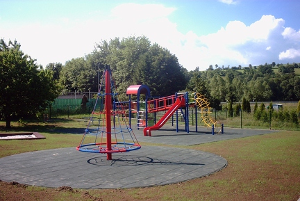 Neuer Spielplatz-2004-596789045