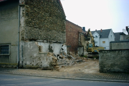 20030418-3