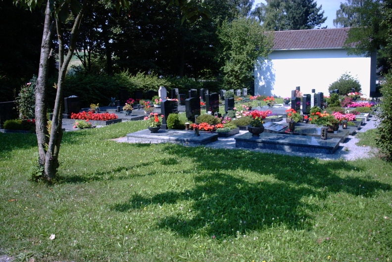 31.7.01_Friedhof-10.jpg